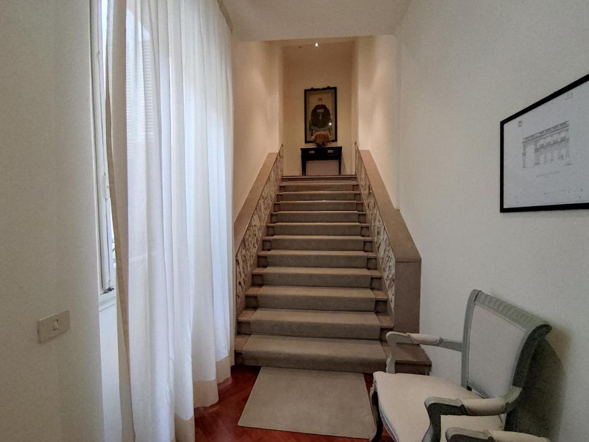 Cashmere A Stone's Throw From The Duomo Appartement